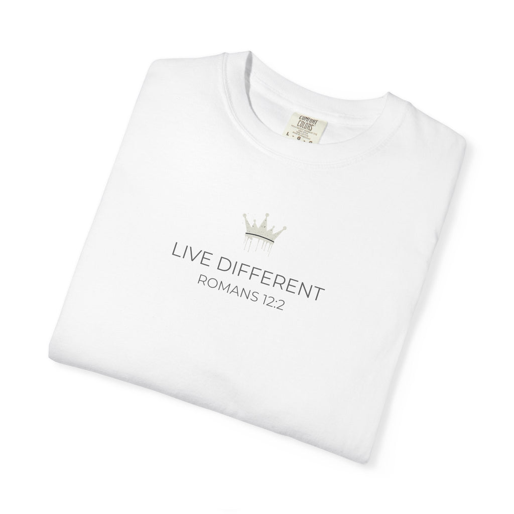 Live Different crown graphic T-shirt | Minimal motivational tee